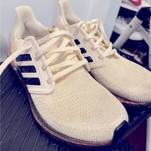 Wmns UltraBoost 20 'Copper Metallic'